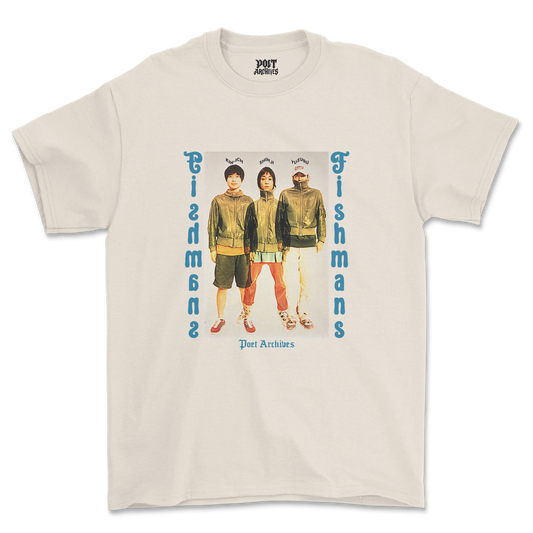 Cream FISHMANS T-SHIRT laid flat, featuring a photo graphic of the three Fishmans band members (Kin-ichi, Shinji, Yuzuru) in matching jackets, with mirrored 'Fishmans' text on either side and 'Poet Archives' below, from Poet Archives